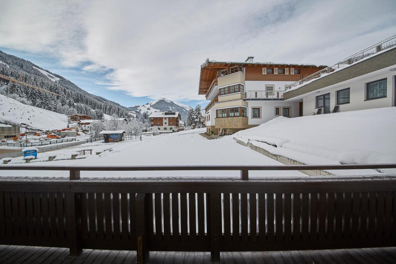 Glemm Lodge Apartments - Joker Card Im Sommer Inklusive Saalbach-Hinterglemm Exterior photo